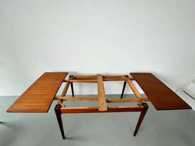 
                  
                    Teak eettafel uitschuifbaar - LOUI.STORE
                  
                