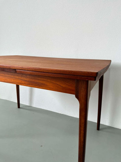 
                  
                    Teak eettafel uitschuifbaar - LOUI.STORE
                  
                
