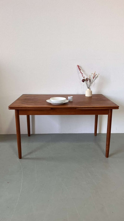 
                  
                    Teak eettafel XL - LOUI.STORE
                  
                