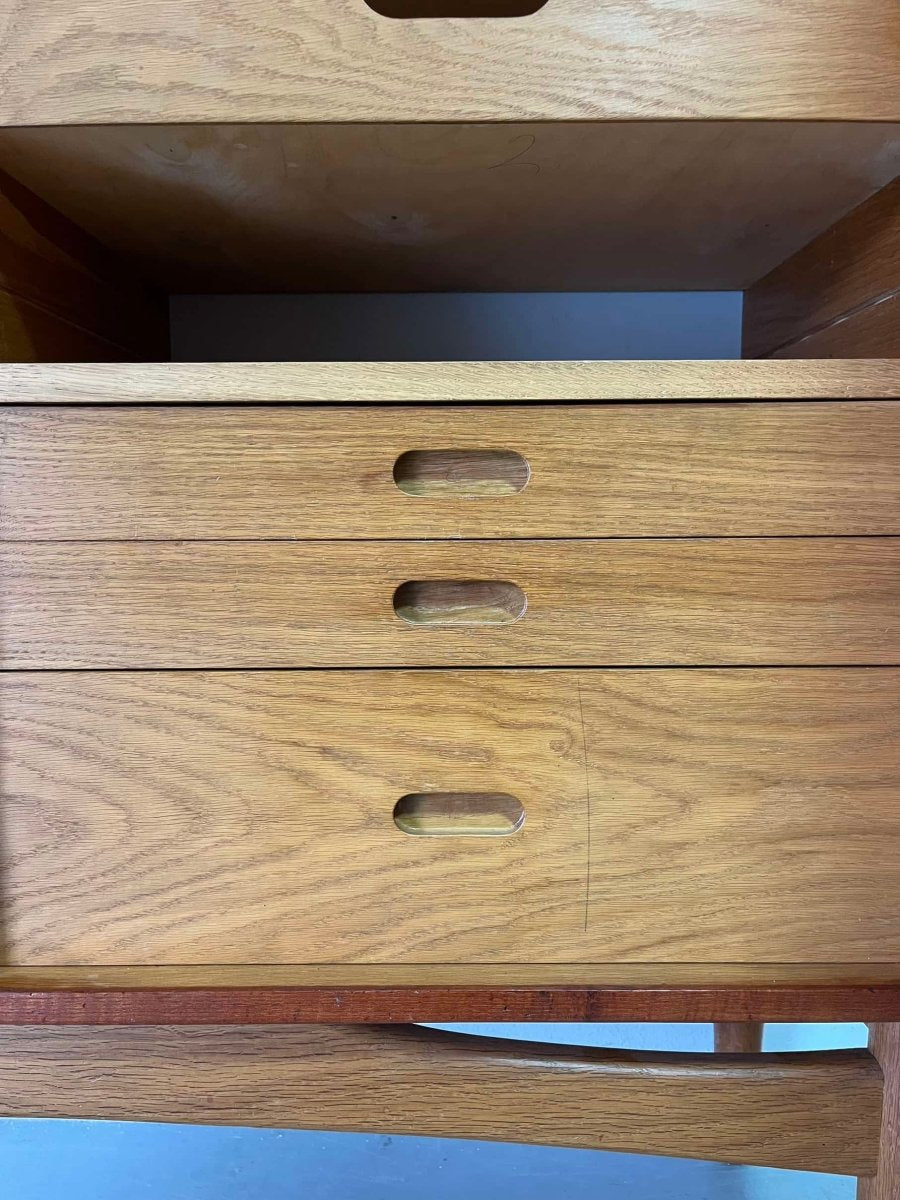 
                  
                    Teak & eiken highboard - LOUI.STORE
                  
                