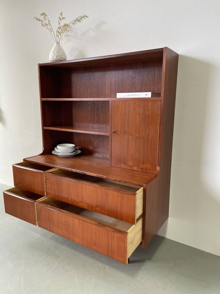 
                  
                    Teak highboard - wandkast - LOUI.STORE
                  
                