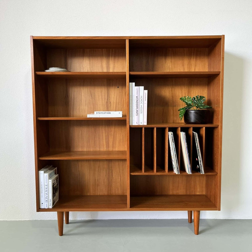 Teak Hundevad boekenkast - LOUI.STORE