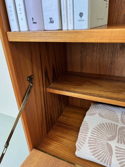 
                  
                    Teak kastje met klep - LOUI.STORE
                  
                