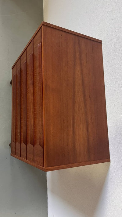 
                  
                    Teak ladekast 5* - LOUI.STORE
                  
                