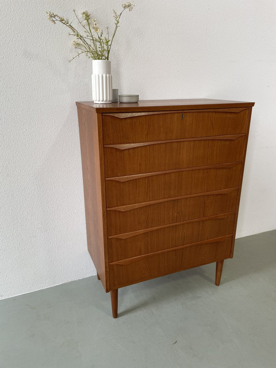 
                  
                    Teak ladekast 6* - LOUI.STORE
                  
                