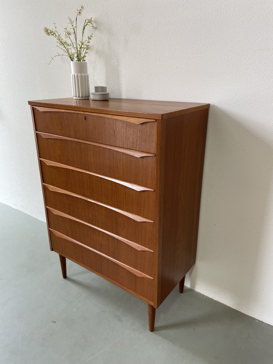 
                  
                    Teak ladekast 6* - LOUI.STORE
                  
                