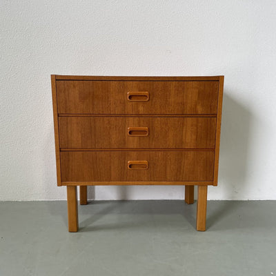 
                  
                    Teak ladekastje 3* - LOUI.STORE
                  
                