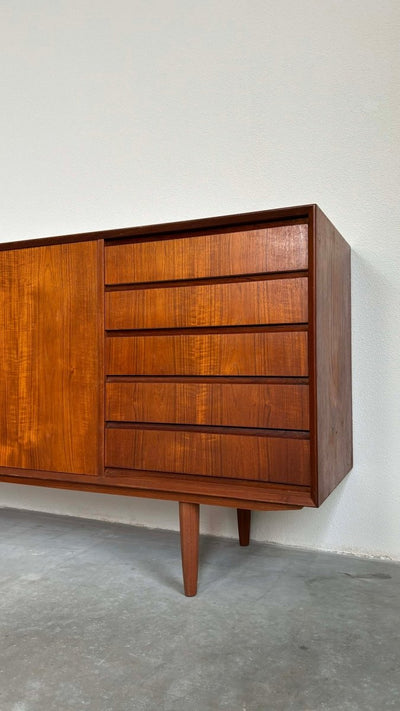 Teak lowboard met lades - LOUI.STORE