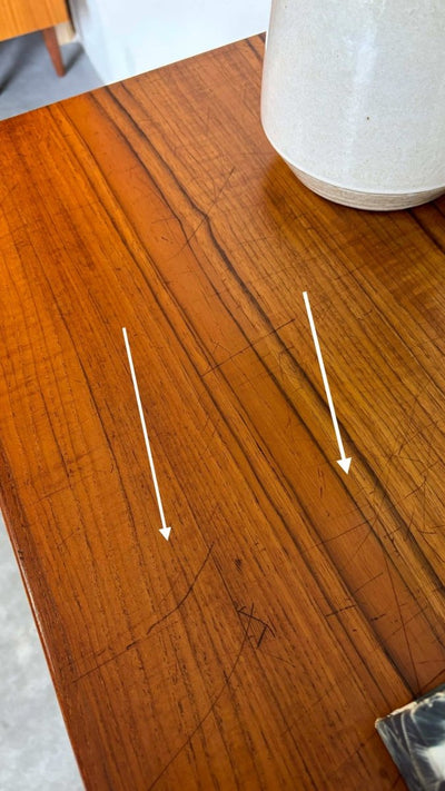 
                  
                    Teak lowboard met lades - LOUI.STORE
                  
                