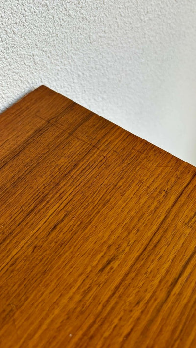 
                  
                    Teak sideboard ronde handgreep - LOUI.STORE
                  
                