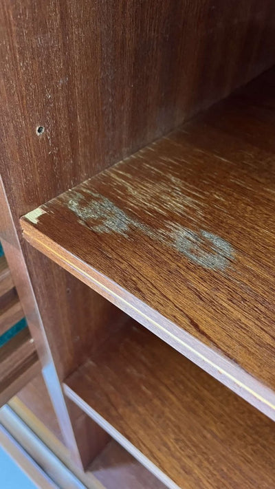 
                  
                    Teak sideboard schuifdeuren - LOUI.STORE
                  
                