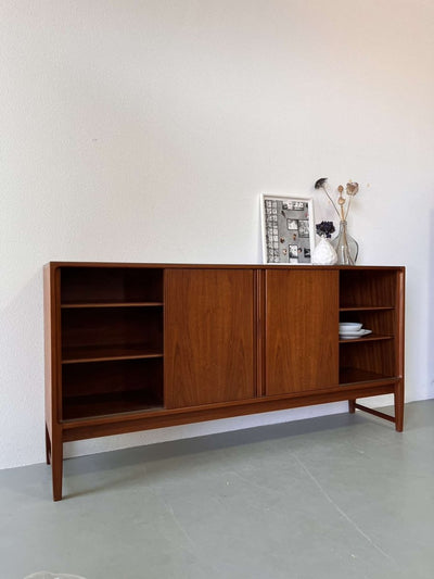 
                  
                    Teak sideboard schuifdeuren - LOUI.STORE
                  
                