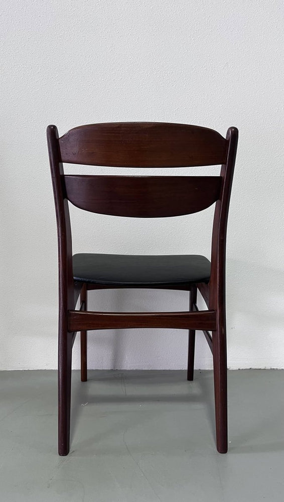 
                  
                    teak -skai stoelen - LOUI.STORE
                  
                