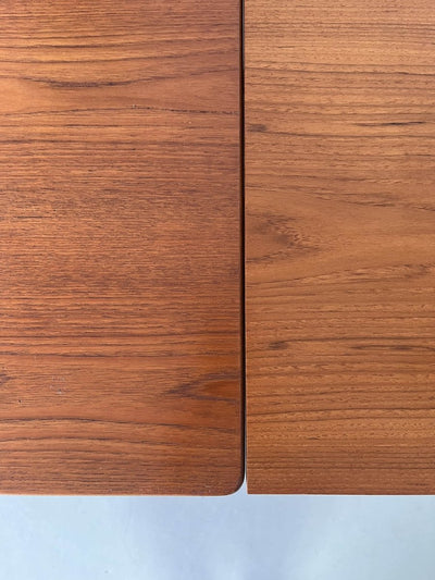 
                  
                    Teak tafel uitschuifbaar - LOUI.STORE
                  
                