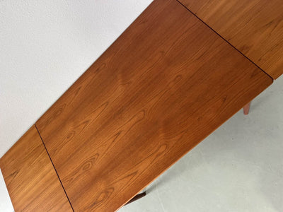 
                  
                    Teak tafel uitschuifbaar - LOUI.STORE
                  
                
