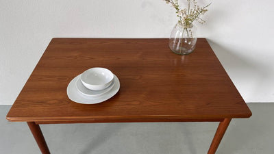 
                  
                    Teak tafel uitschuifbaar - LOUI.STORE
                  
                