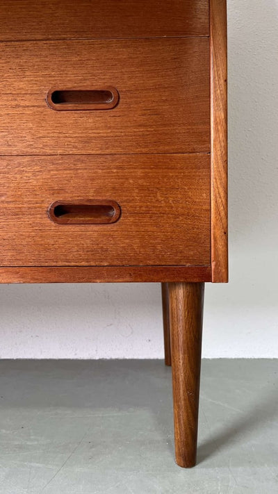 
                  
                    Teak vanity - kaptafel - LOUI.STORE
                  
                