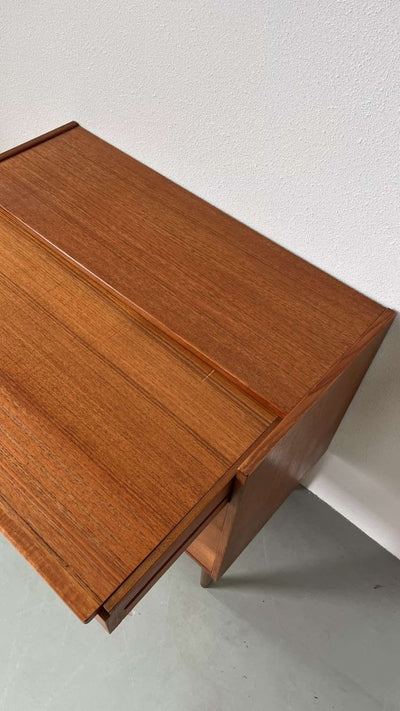
                  
                    Teak vanity - kaptafel - LOUI.STORE
                  
                