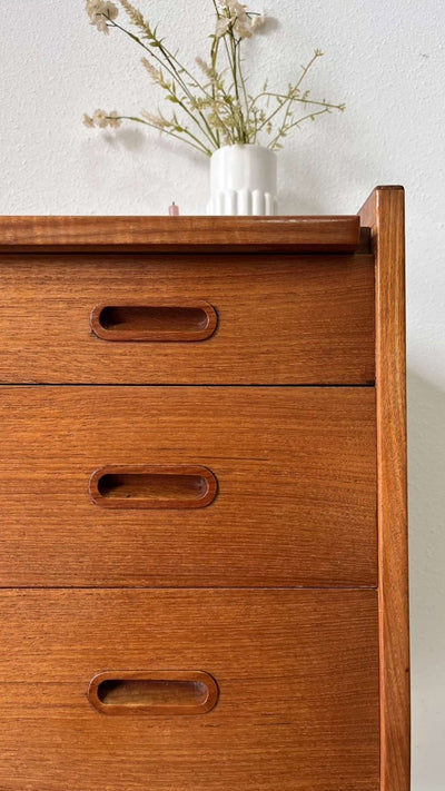 
                  
                    Teak vanity - kaptafel - LOUI.STORE
                  
                