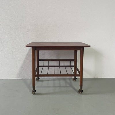 Trolley (bijzettafel) in teak met rek - LOUI.STORE