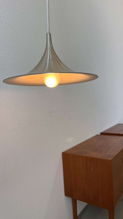 
                  
                    Trompet hanglamp Fog & Morup - LOUI.STORE
                  
                