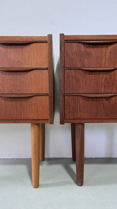 
                  
                    Twins nachtkastjes teak - LOUI.STORE
                  
                