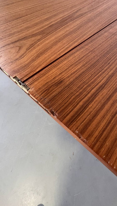 
                  
                    Uitklaptafel teak - LOUI.STORE
                  
                