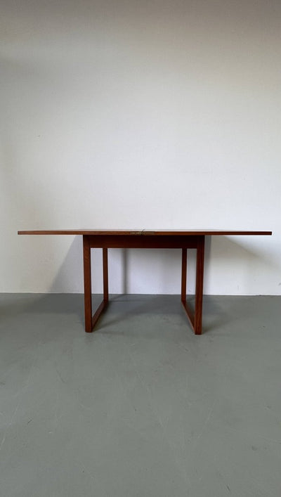 
                  
                    Uitklaptafel teak - LOUI.STORE
                  
                