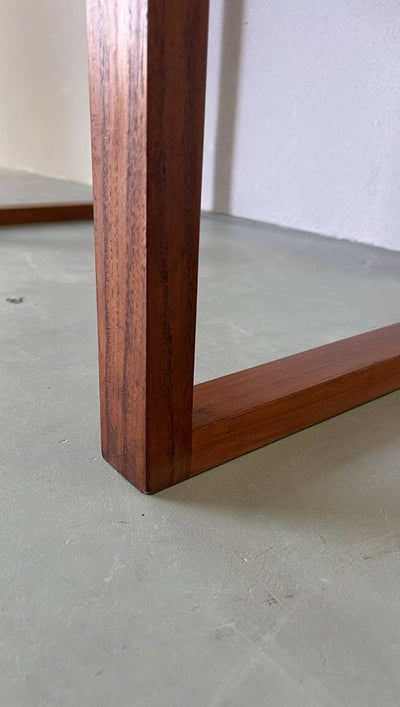 
                  
                    Uitklaptafel teak - LOUI.STORE
                  
                
