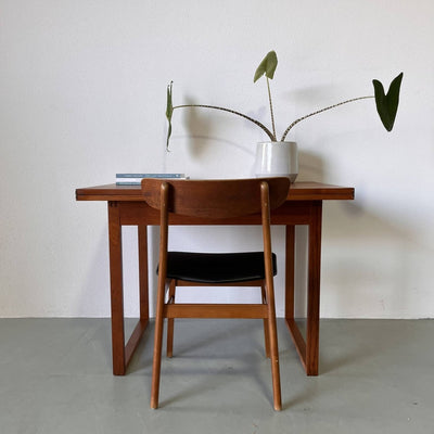 
                  
                    Uitklaptafel teak - LOUI.STORE
                  
                