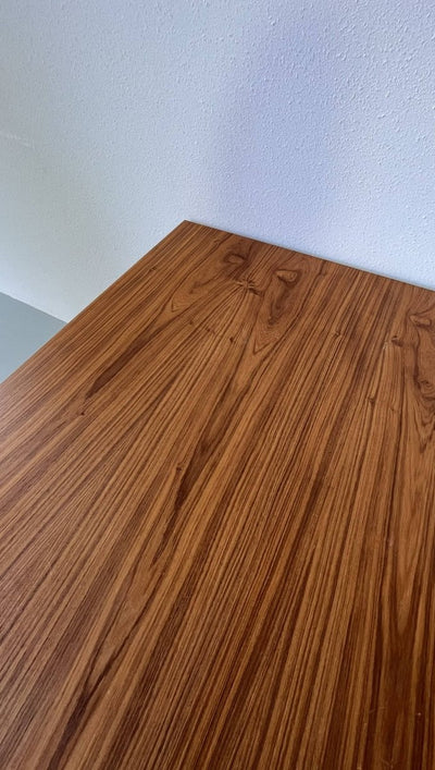 
                  
                    Uitklaptafel teak - LOUI.STORE
                  
                