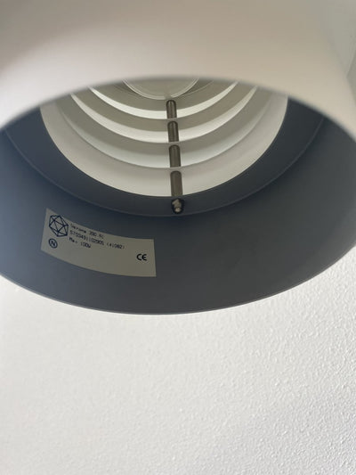 
                  
                    Verona hanglamp wit - LOUI.STORE
                  
                