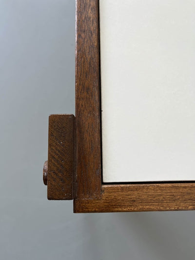 
                  
                    Vintage bijzettafel - LOUI.STORE
                  
                