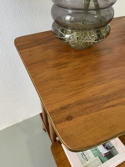 
                  
                    Vintage bijzettafeltje / bar trolley - LOUI.STORE
                  
                