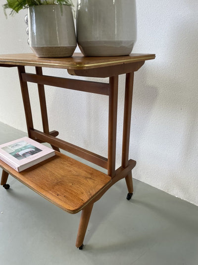 
                  
                    Vintage bijzettafeltje / bar trolley - LOUI.STORE
                  
                