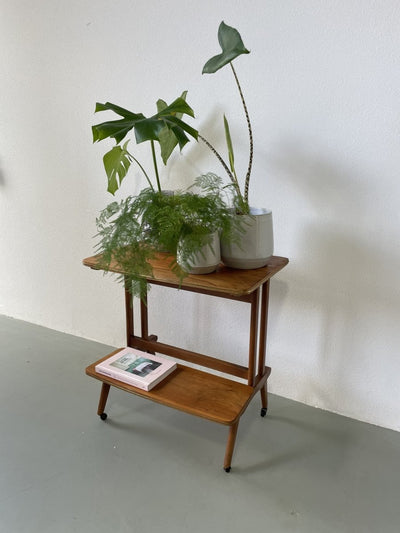 
                  
                    Vintage bijzettafeltje / bar trolley - LOUI.STORE
                  
                