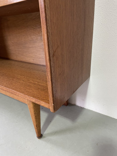 
                  
                    Vintage boekenkastje - LOUI.STORE
                  
                