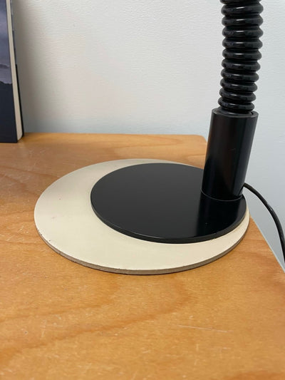 
                  
                    Vintage bureaulamp - LOUI.STORE
                  
                