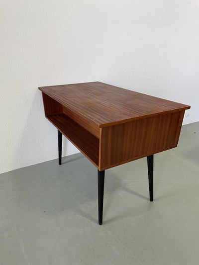 
                  
                    Vintage bureautje teak - LOUI.STORE
                  
                