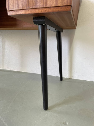 
                  
                    Vintage bureautje teak - LOUI.STORE
                  
                