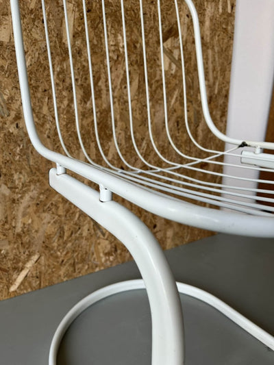 
                  
                    Vintage draadstaal stoel - LOUI.STORE
                  
                