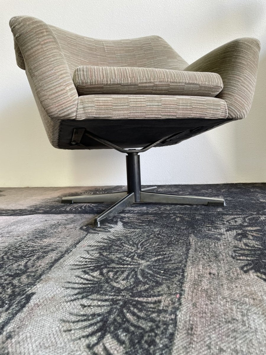 
                  
                    Vintage draai fauteuil - LOUI.STORE
                  
                