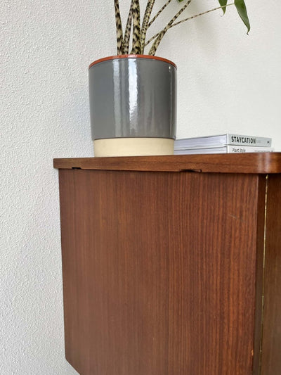 
                  
                    Vintage drankenkastje - LOUI.STORE
                  
                