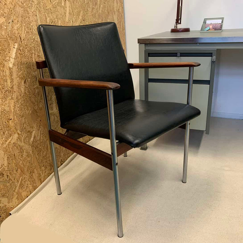 Vintage Fristho stoel - LOUI.STORE