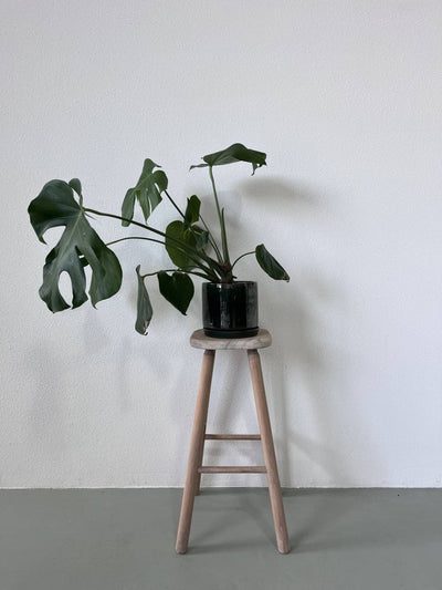
                  
                    Vintage grenen kruk - LOUI.STORE
                  
                