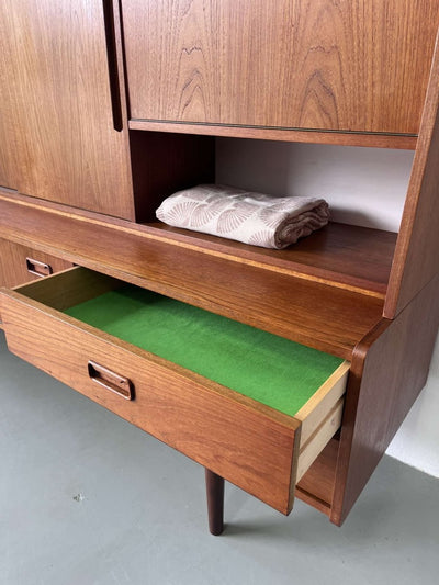 
                  
                    Vintage highboard topform - LOUI.STORE
                  
                
