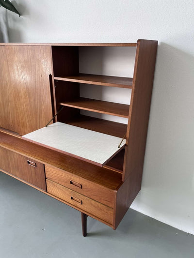 
                  
                    Vintage highboard topform - LOUI.STORE
                  
                
