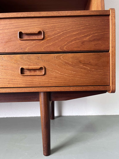 
                  
                    Vintage highboard topform - LOUI.STORE
                  
                