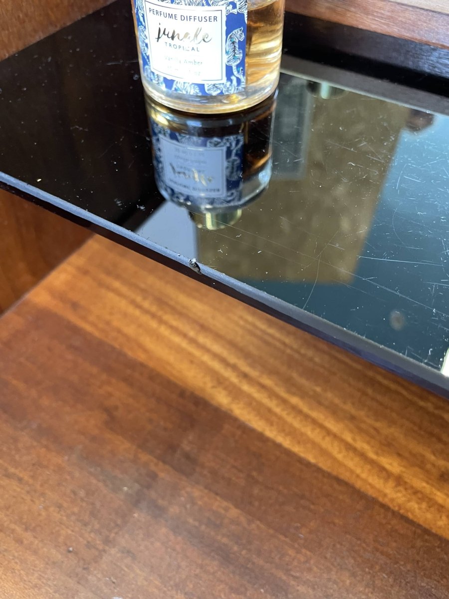 
                  
                    Vintage kaptafel met spiegel - LOUI.STORE
                  
                