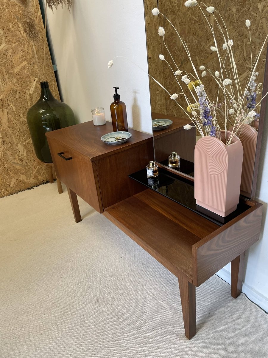 
                  
                    Vintage kaptafel met spiegel - LOUI.STORE
                  
                